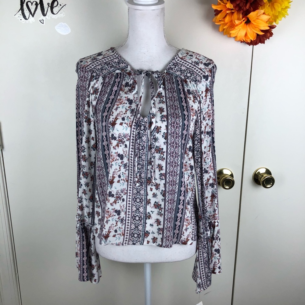 JOE. B TOP V NECK TIE LONG SLEEVE FLORAL SZ LG